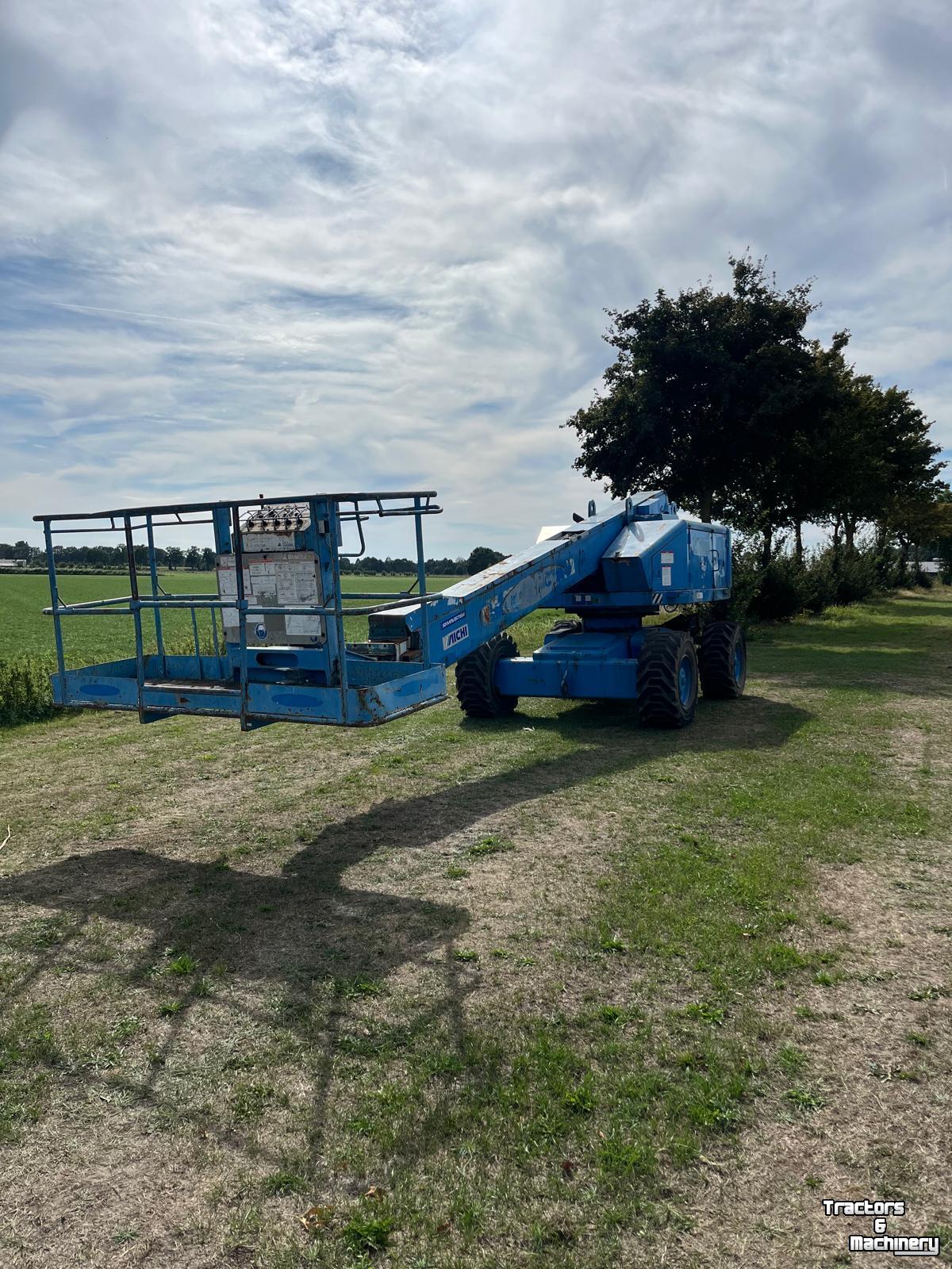 Elévateur à nacelle  Aichi sp18aj