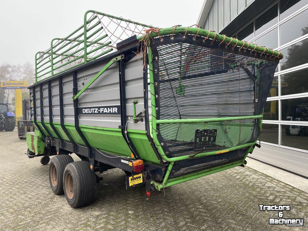 Autochargeuse Deutz-Fahr Deutz-Fahr K570 opraapwagen