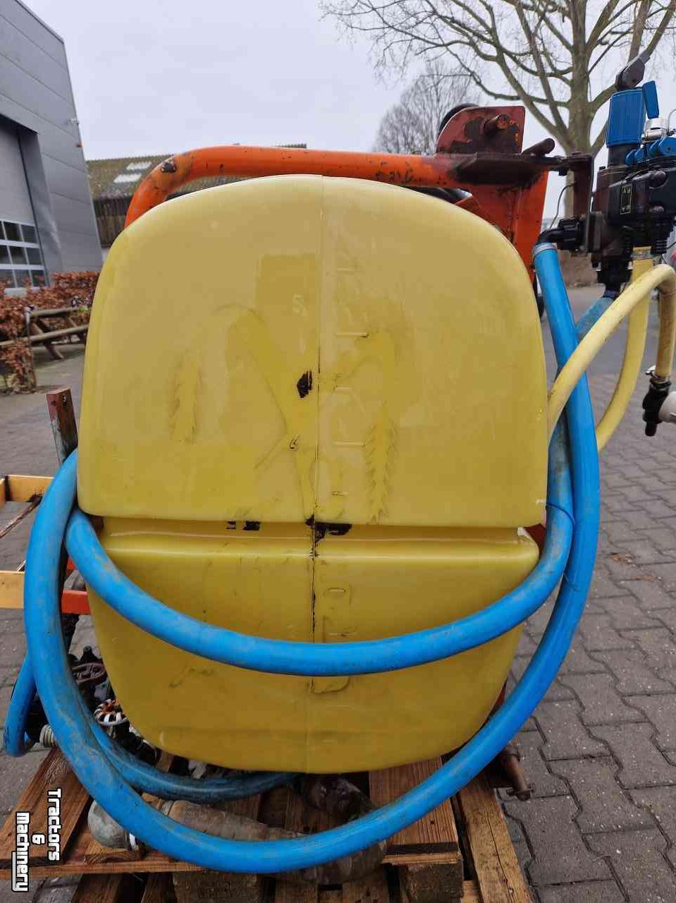 Pulvérisateur porté Douven Spuittank