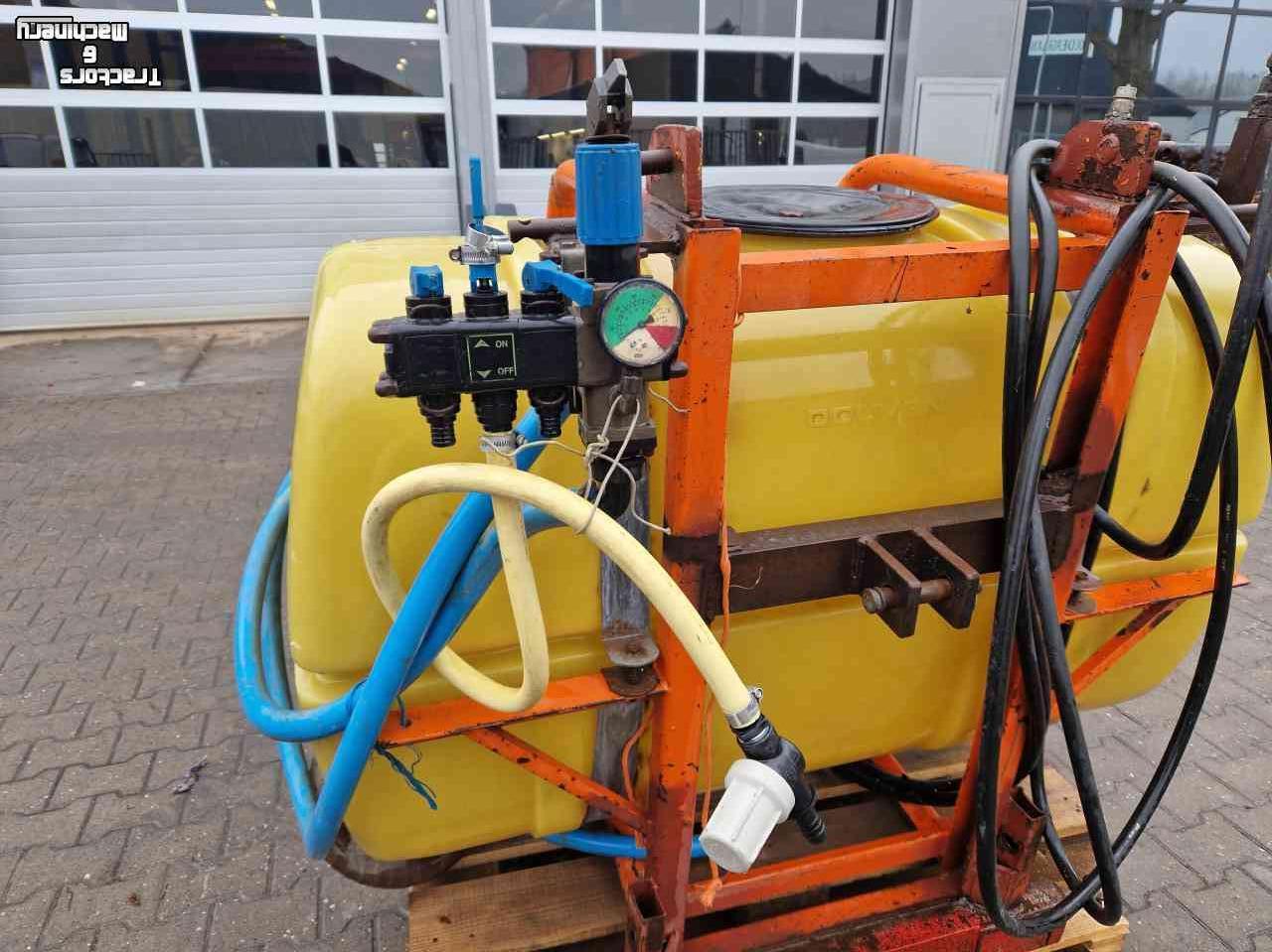Pulvérisateur porté Douven Spuittank