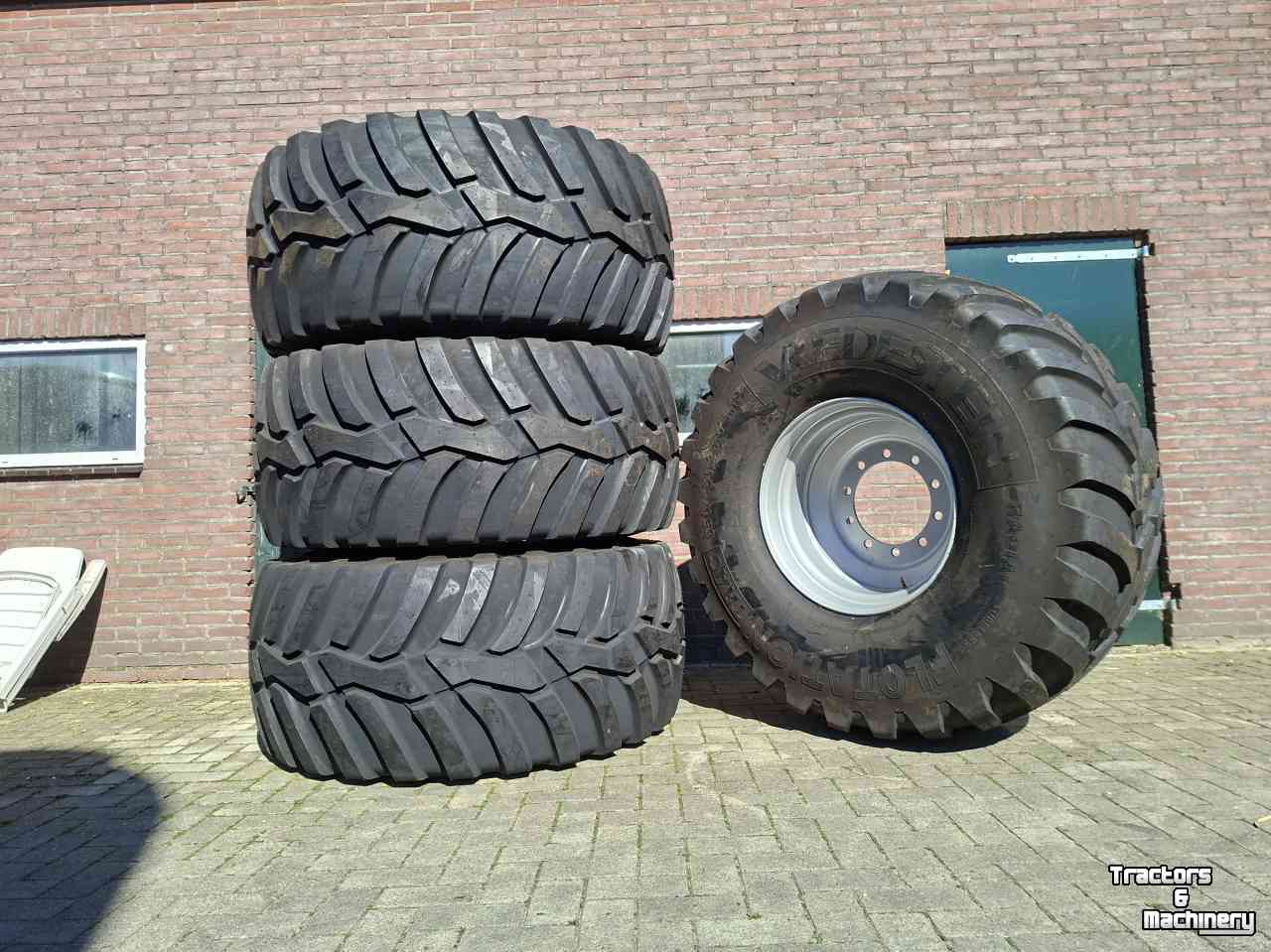 Roues, Pneus, Jantes, Barillets Jumelage Vredestein Nieuwe Vredestein Flotation trac 650/65R26.5 kipper/kieper/dumper banden op velg 650/55R26.5