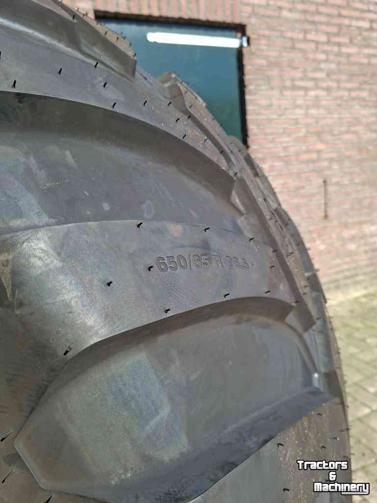 Roues, Pneus, Jantes, Barillets Jumelage Vredestein Nieuwe Vredestein Flotation trac 650/65R26.5 kipper/kieper/dumper banden op velg 650/55R26.5