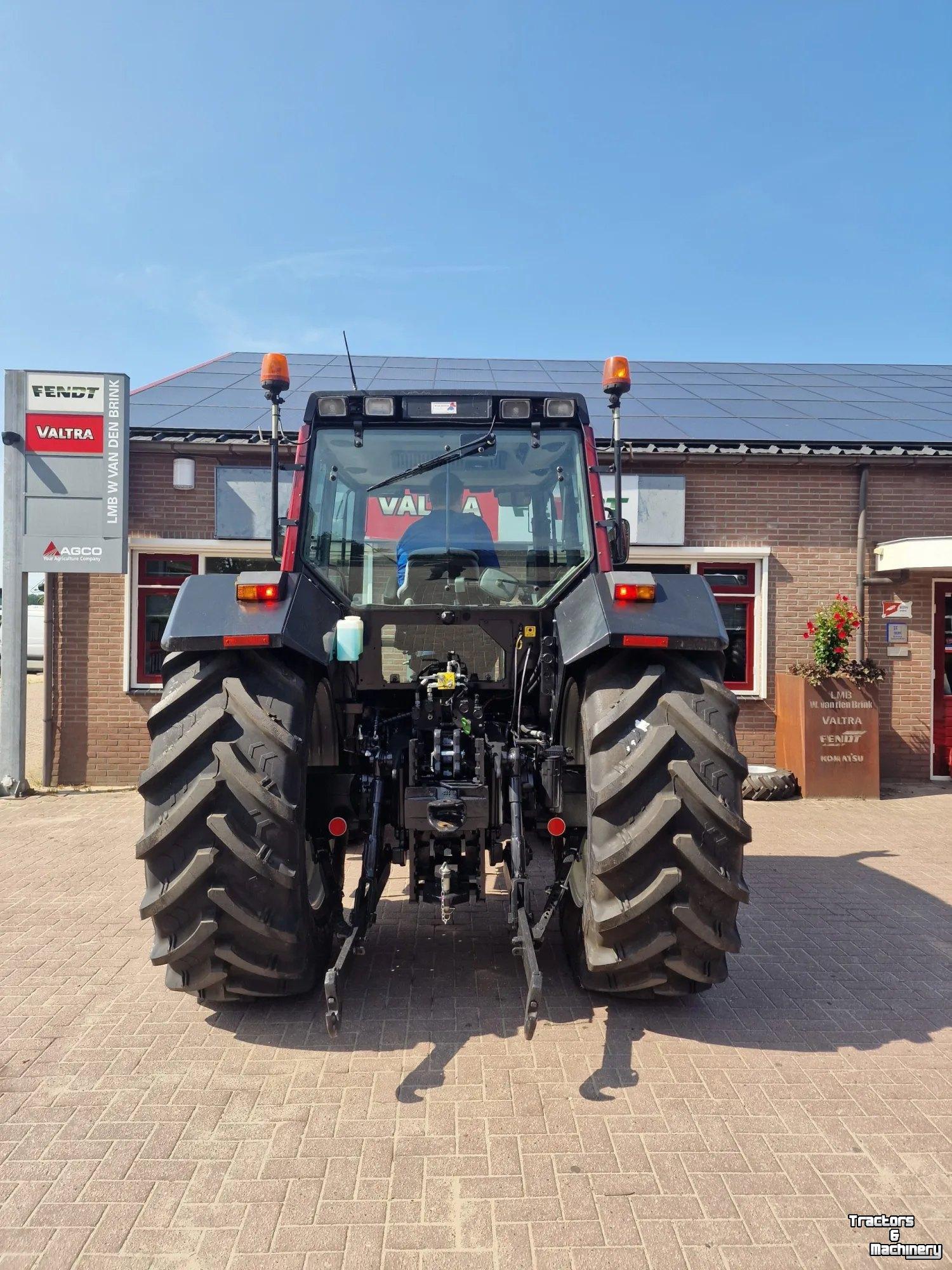 Tracteur Valtra 8950