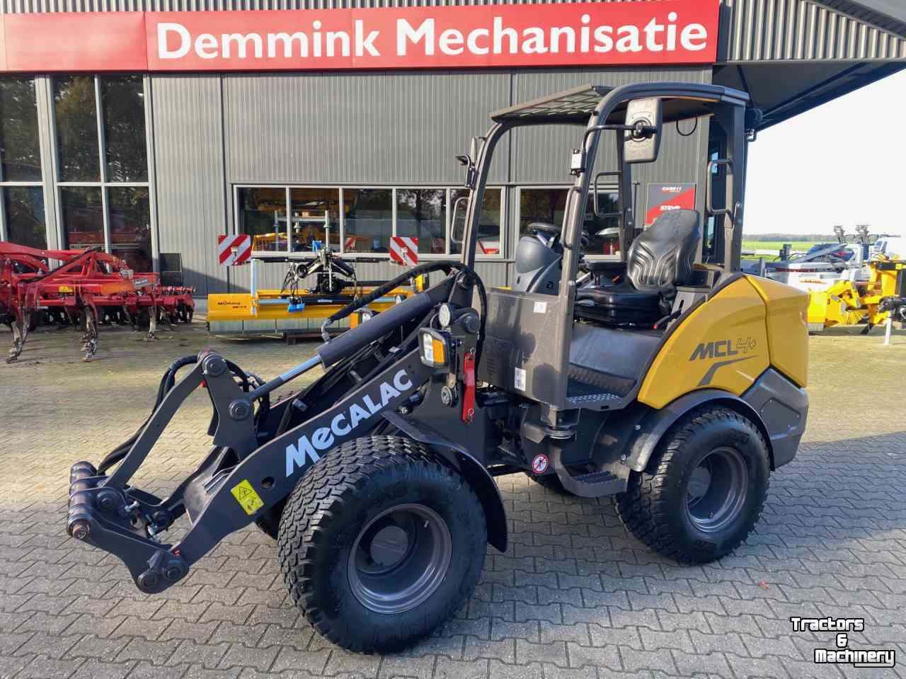 Chargeuse sur pneus Mecalac MCL 4+