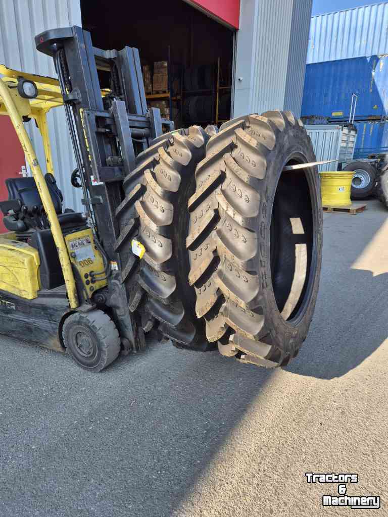 Roues, Pneus, Jantes, Barillets Jumelage Kleber 320/85R36 Kleber Traker TL