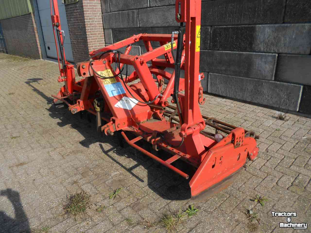 Herse rotative Kuhn HRB 302 d