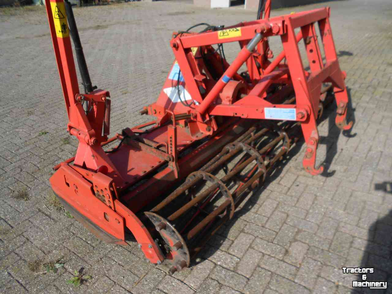 Herse rotative Kuhn HRB 302 d