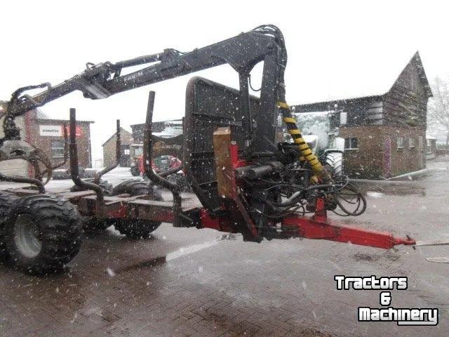 Véhicule tracté arracheuse forestière Farmi VARIO 121