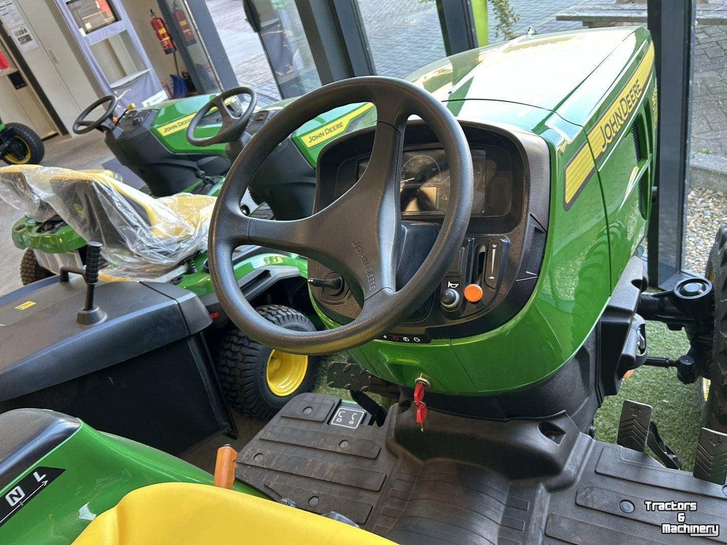Tracteur pour vignes et vergers John Deere 3038E