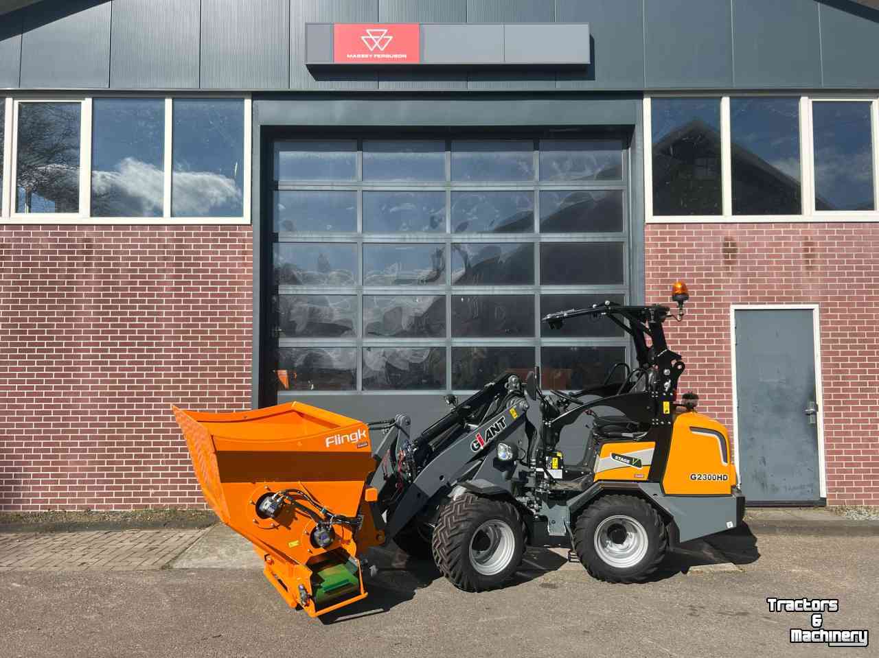 Épandeur de sciure pour des logettes Flingk KSS 1015 boxenstrooier / zaagselstrooier / instrooibak