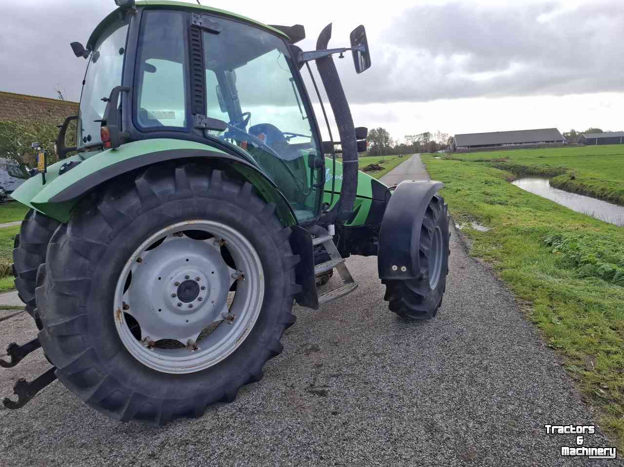 Tracteur Deutz-Fahr Agrotron 85