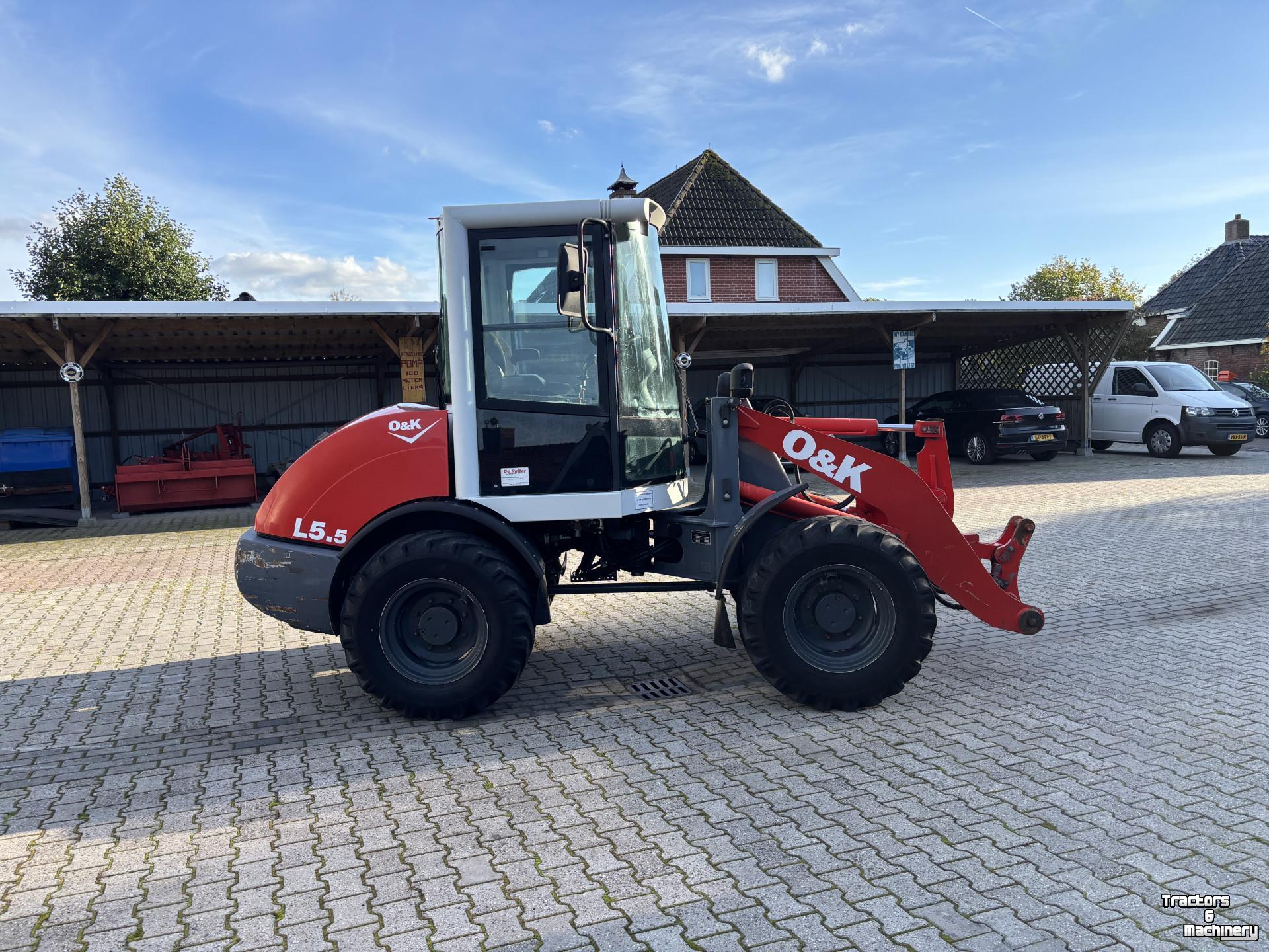 Chargeuse sur pneus O&K L5.5 Shovel met Bak en Palletbord.