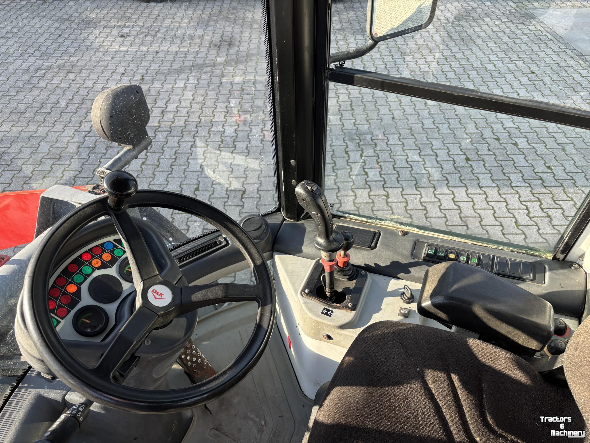 Chargeuse sur pneus O&K L5.5 Shovel met Bak en Palletbord.