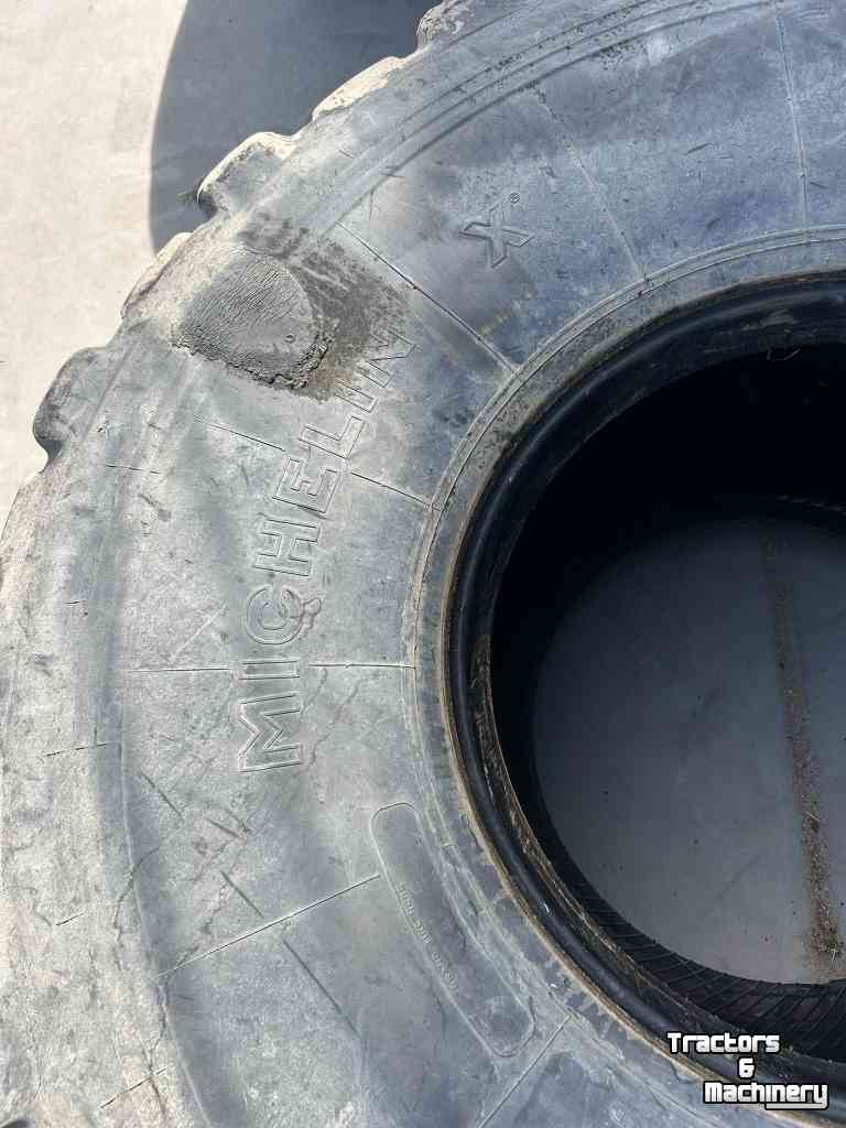 Roues, Pneus, Jantes, Barillets Jumelage  24R20.5
