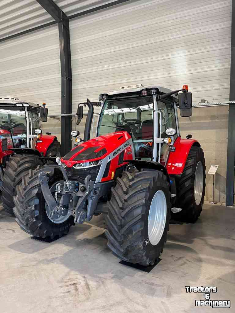 Tracteur Massey Ferguson 5S.145 Dyna-VT