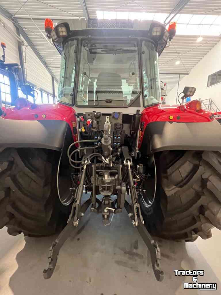 Tracteur Massey Ferguson 5S.145 Dyna-VT