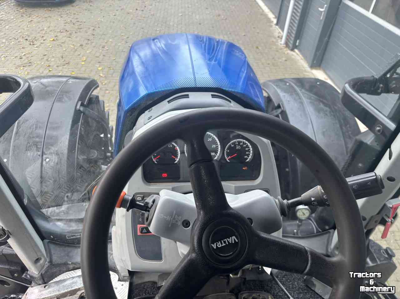 Tracteur Valtra N174 Versu