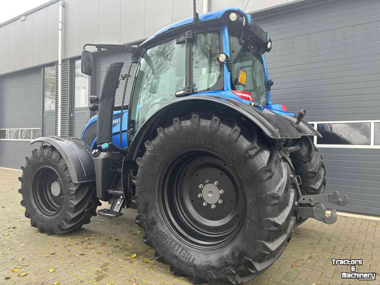 Tracteur Valtra N174 Versu