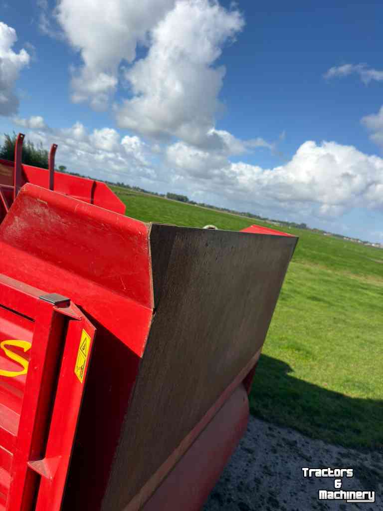Distributeur de fourrage en bloc Schuitemaker Amigo 20S als NIEUW