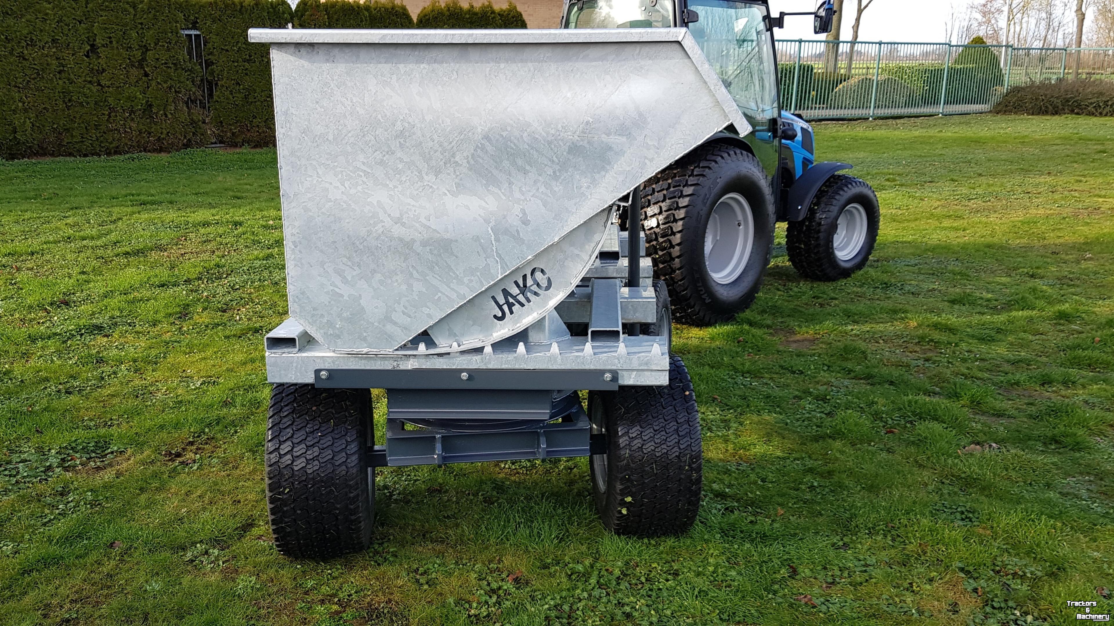 Benne agricole  Kantelbakkenwagen