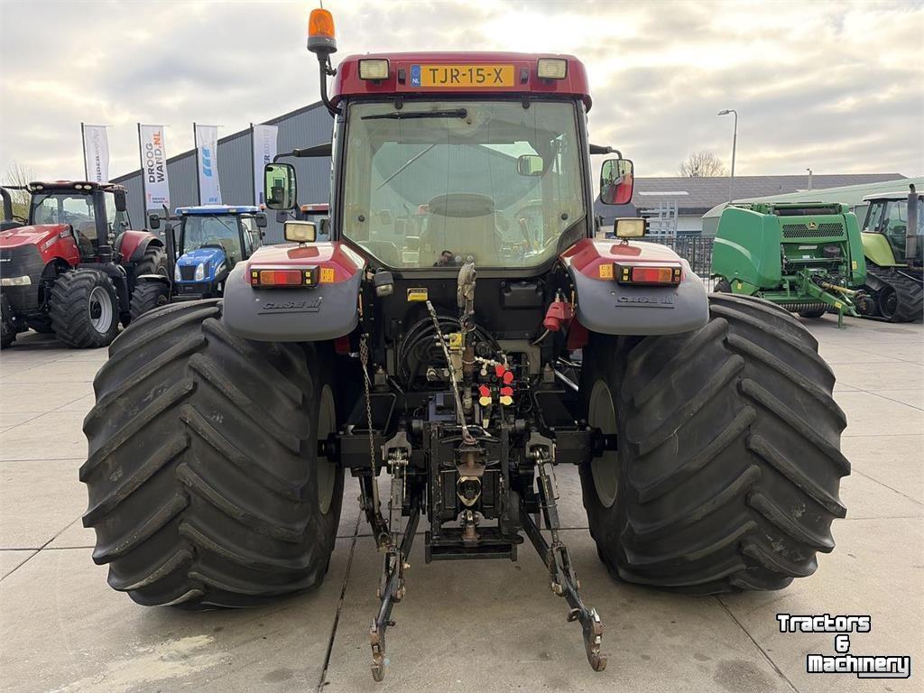 Tracteur Case-IH MX 135