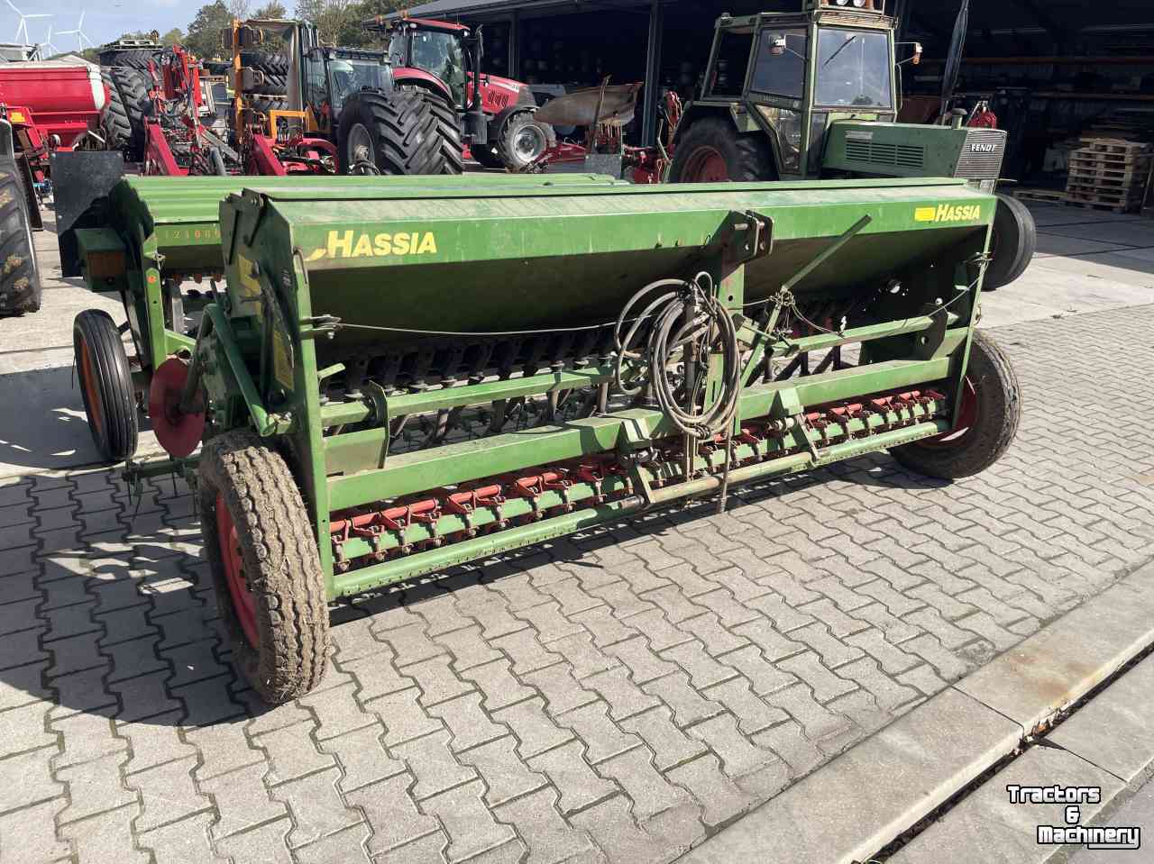 Semoir Hassia DK 300/25