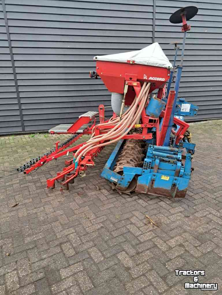 Combination de préparation du lit de semence Accord 3 meter zaaimachine