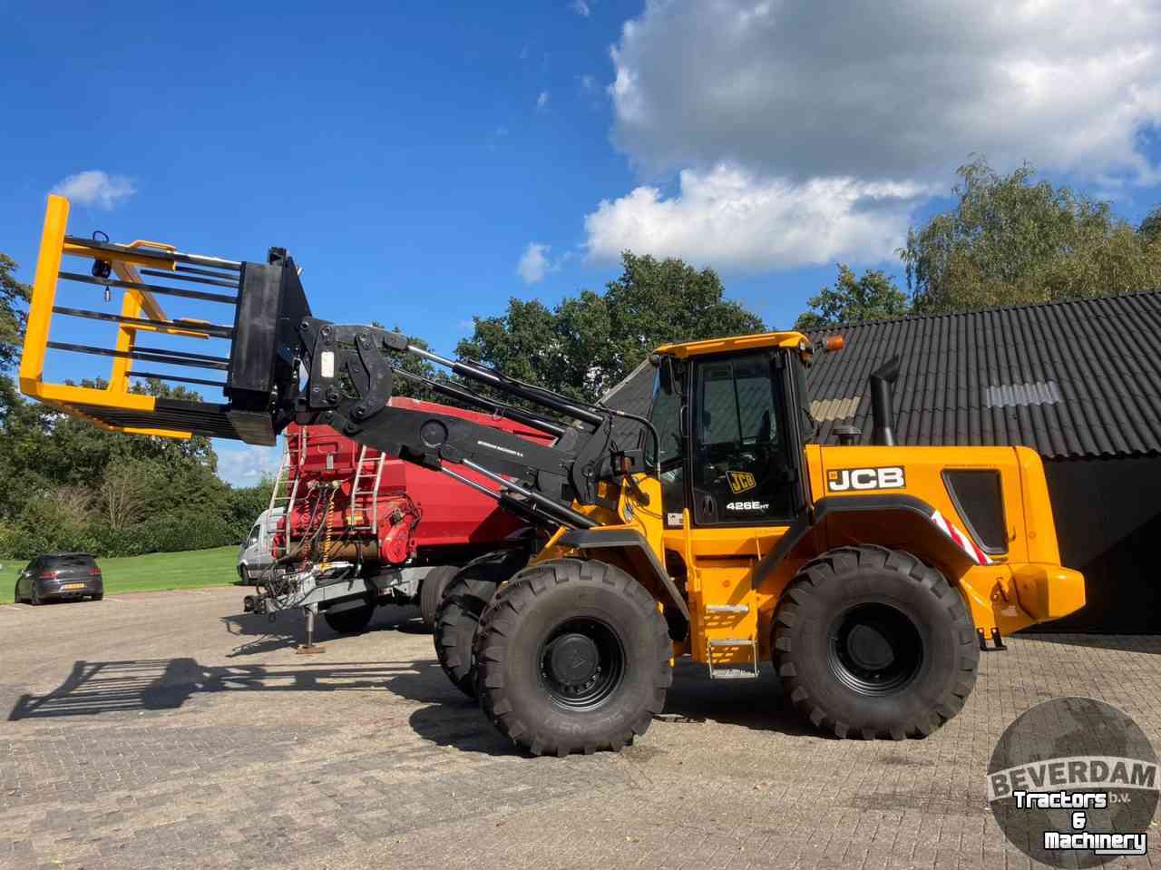 Chargeuse sur pneus JCB 426 AGRI HT