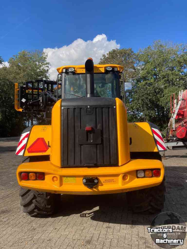 Chargeuse sur pneus JCB 426 AGRI HT