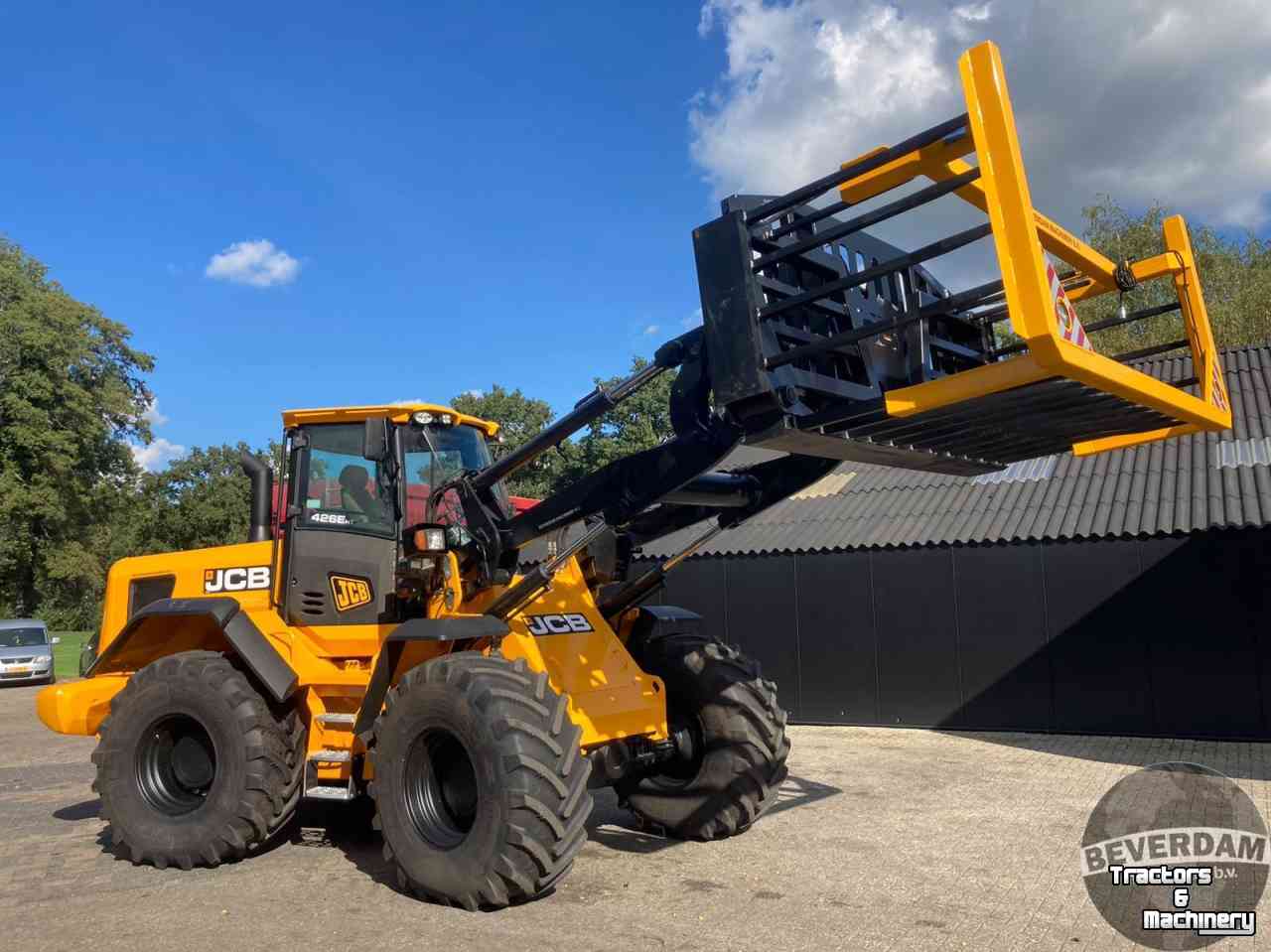 Chargeuse sur pneus JCB 426 AGRI HT