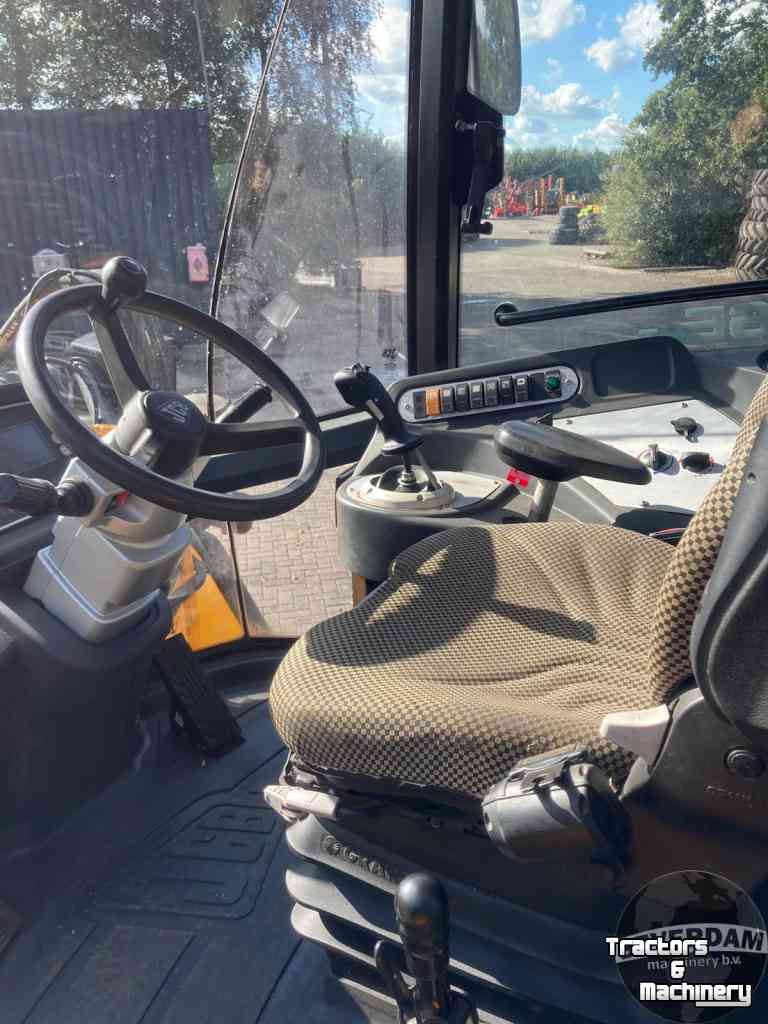 Chargeuse sur pneus JCB 426 AGRI HT