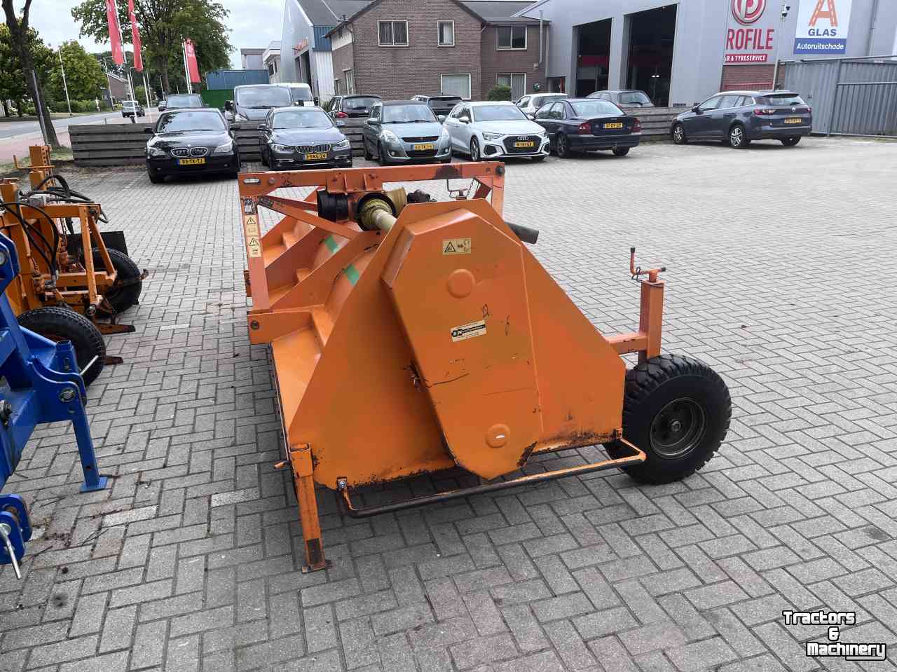 Broyeur de fanes Struik Loofklapper 4 LKFA75