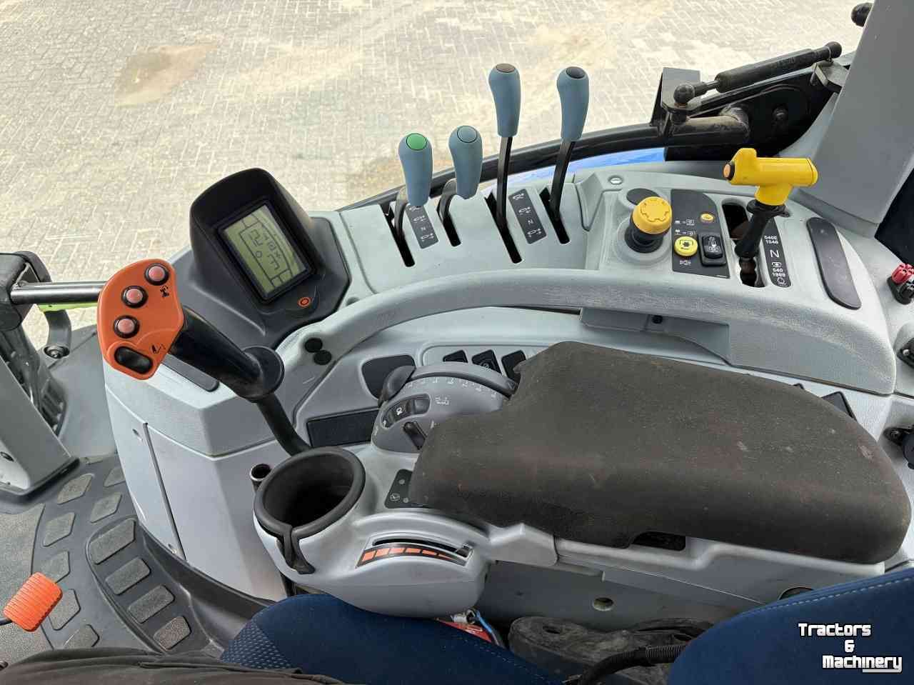Tracteur New Holland T7.210 Powercommand 3800 uur!