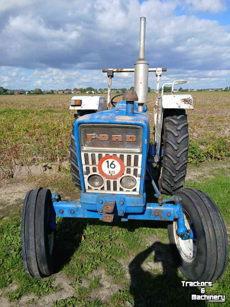 Tracteur Ford 4000