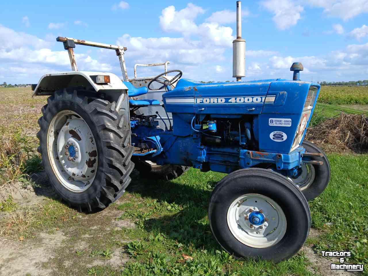 Tracteur Ford 4000