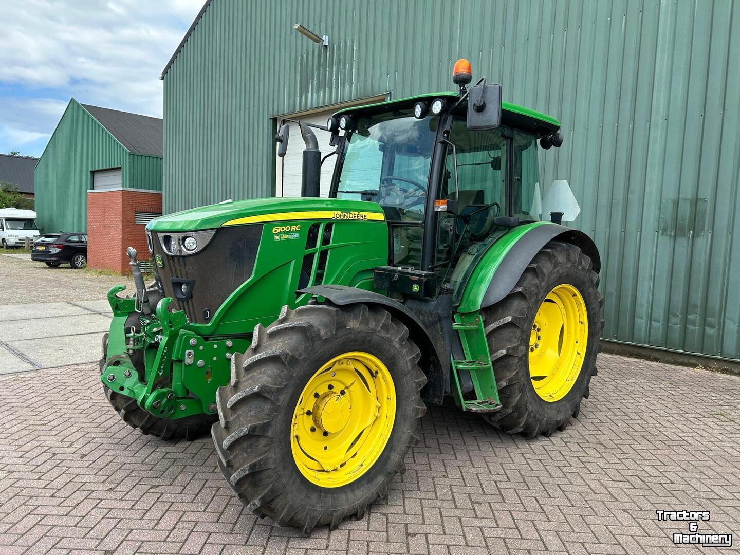 Tracteur John Deere 6100 RC