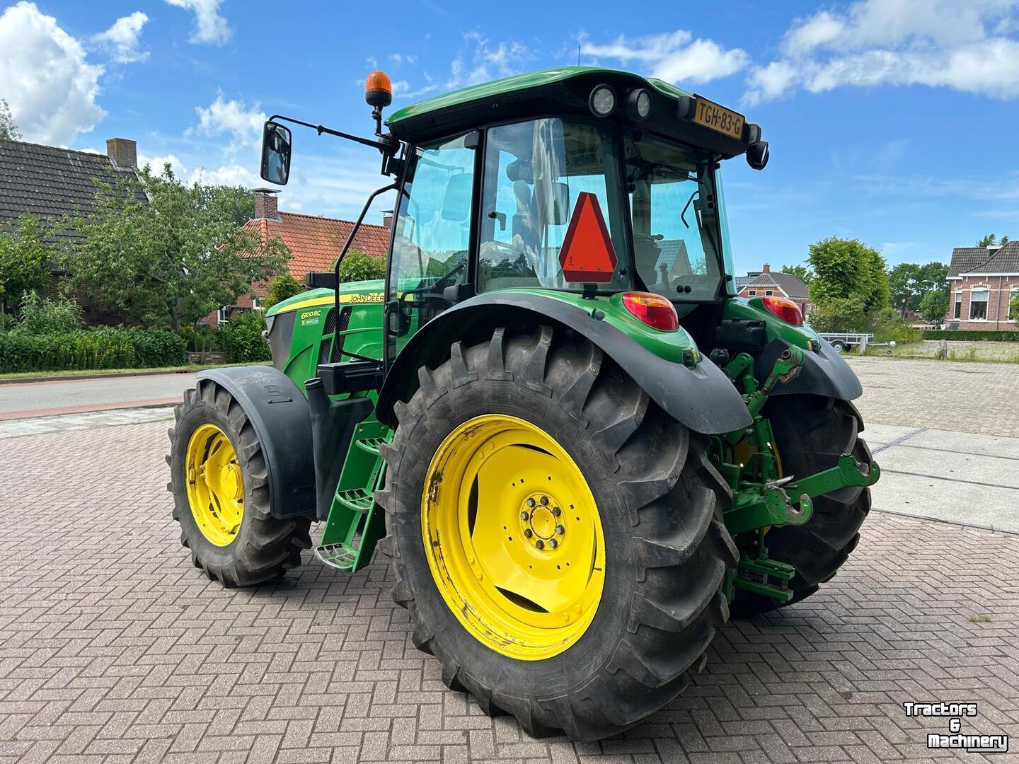 Tracteur John Deere 6100 RC