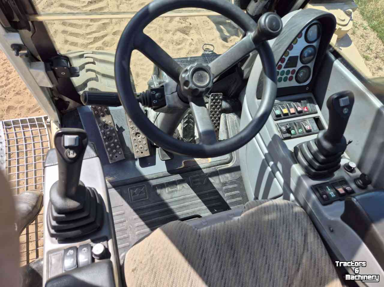 Pelles sur pneus Terex TW 110