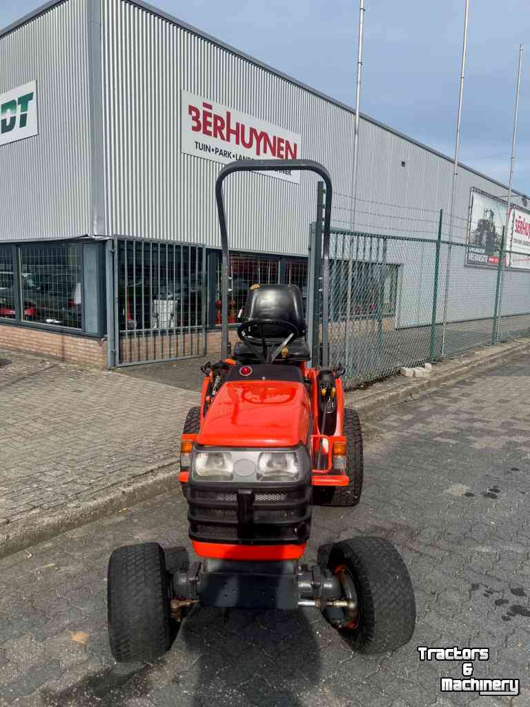 Tracteur pour vignes et vergers Kubota BX2200