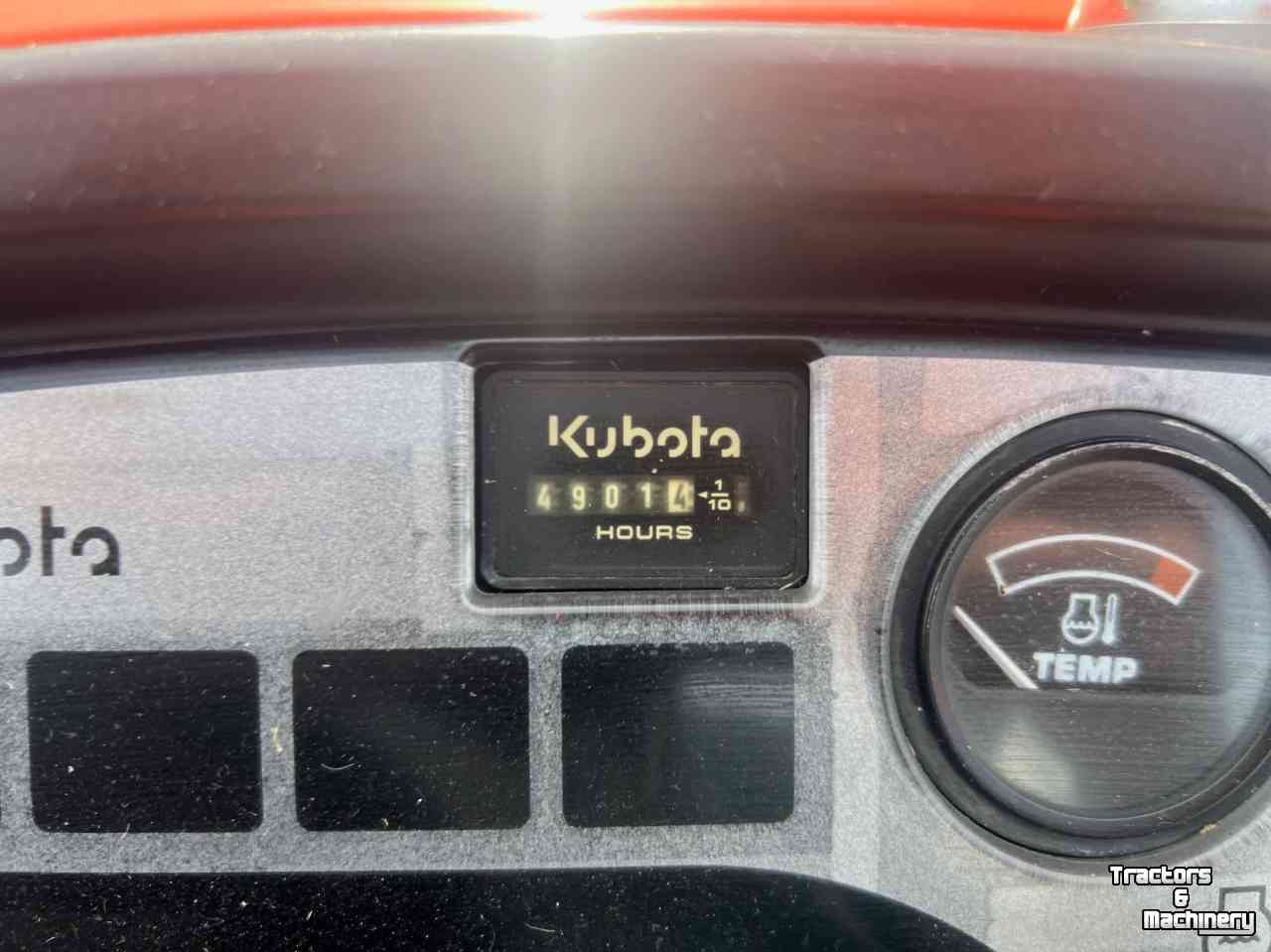Tracteur pour vignes et vergers Kubota BX2200