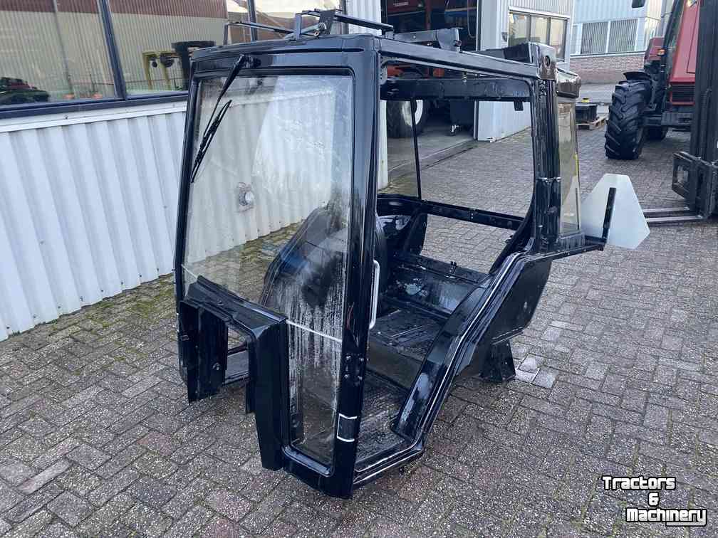 Pièces d‘occasion pour tracteurs Case-IH kaal cabine frame van een 856XL