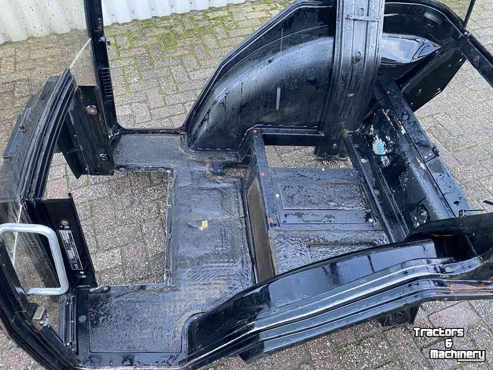 Pièces d‘occasion pour tracteurs Case-IH kaal cabine frame van een 856XL