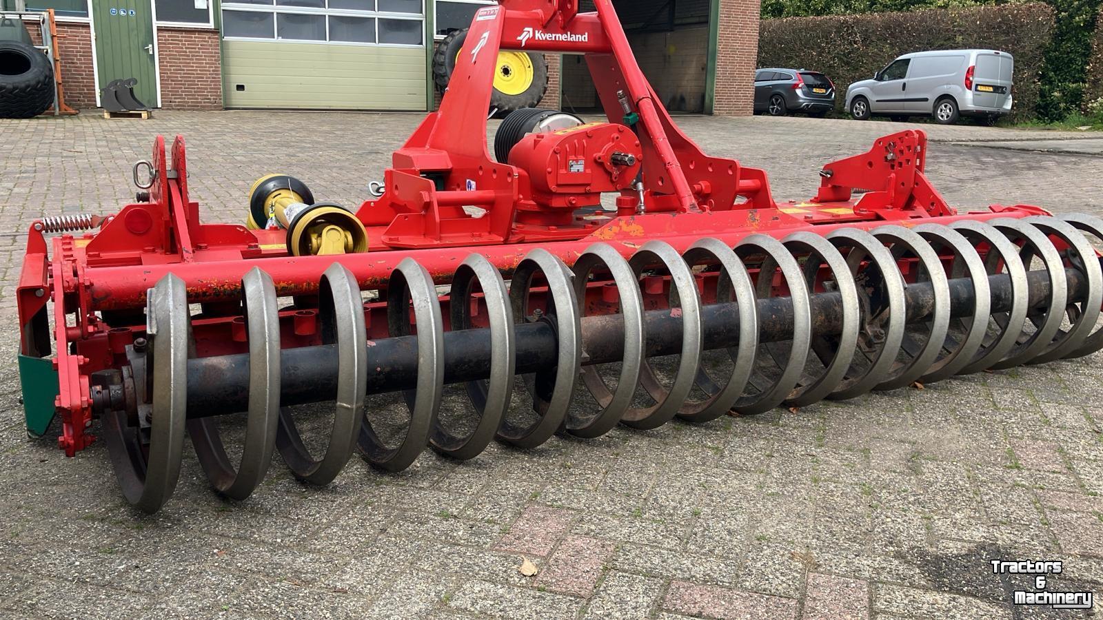 Herse rotative Kverneland NG-M 101 rotorkopeg