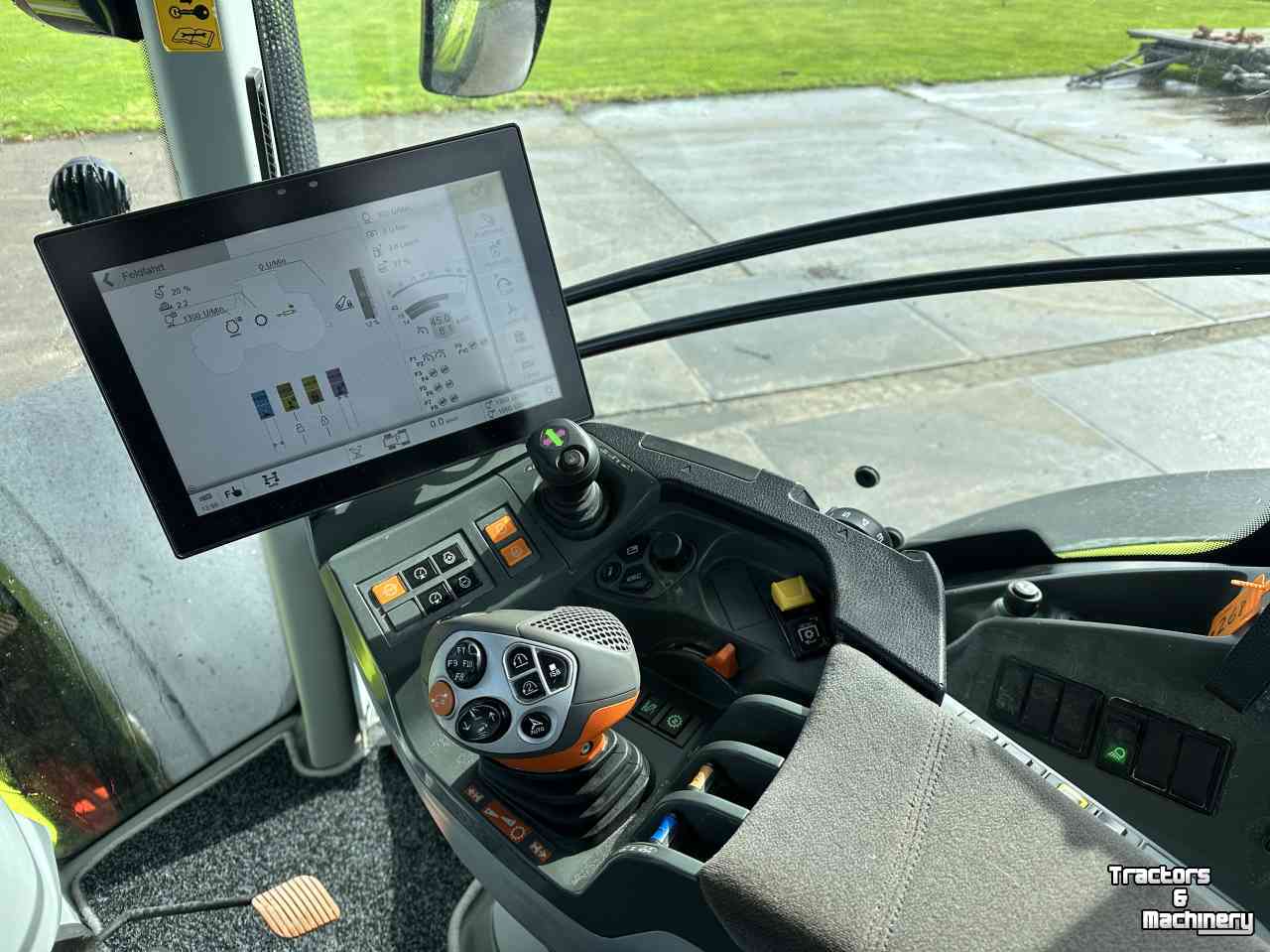 Tracteurs Claas Axion 810 C Matic automaat