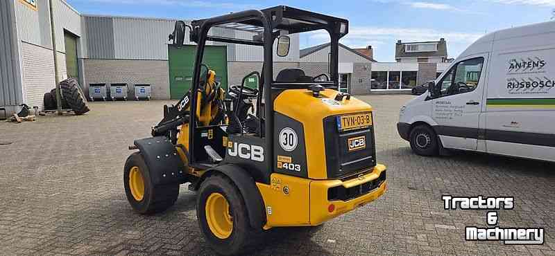 Chargeuse sur pneus JCB 403