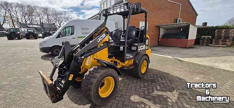 Chargeuse sur pneus JCB 403