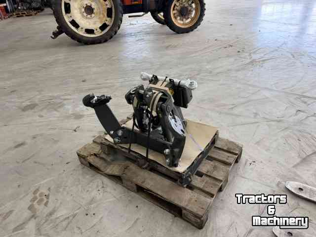 Tracteur pour vignes et vergers Fendt 211/210/209/208 V/F/P Fronthef smalspoor