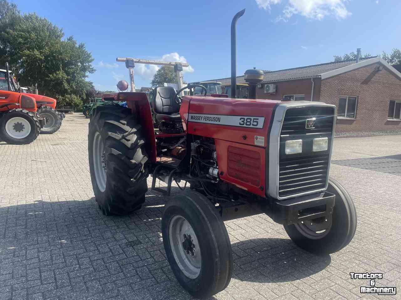 Tracteur Massey Ferguson 385 cabrio powersteering  4 cil.diesel