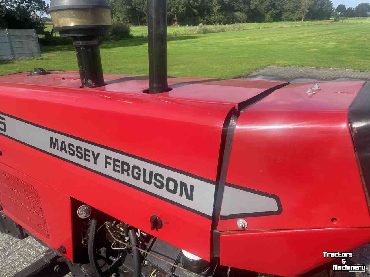 Tracteur Massey Ferguson 385 2WD Perkins 4 cil.diesel Powersteering