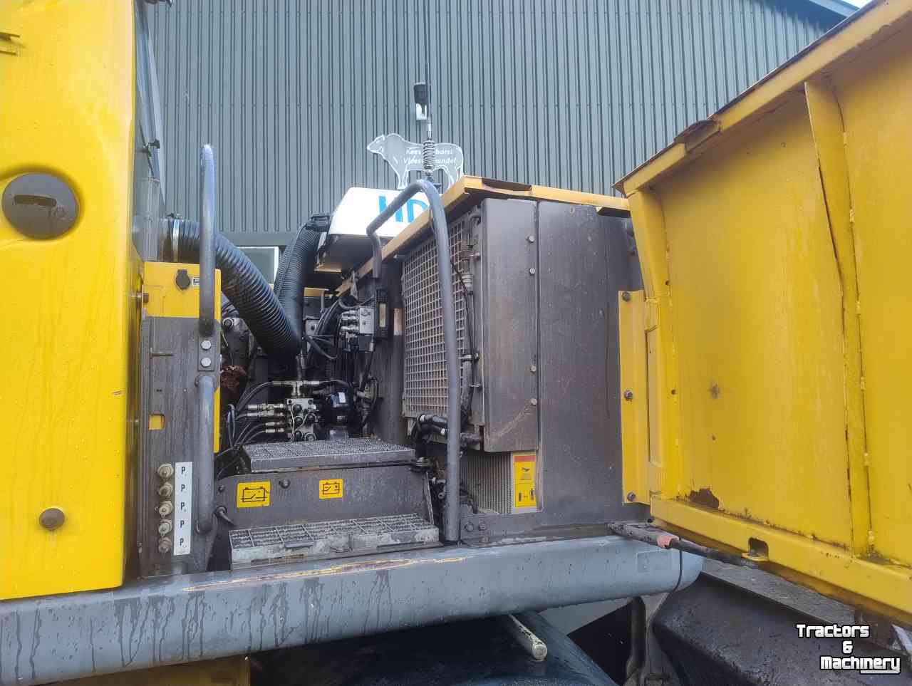 Pelleteuse Volvo EW140B